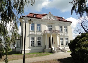 zdjęcie budynku Muzeum Gombrowicza we Wsoli